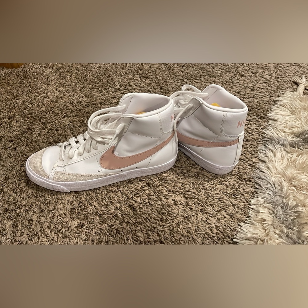 Nike high rise